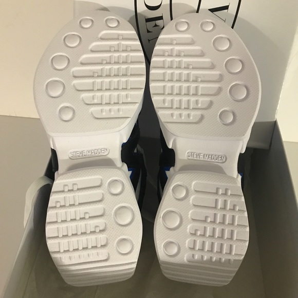 Steve Madden Giddy Blue Multi Sneakers - Picture 7 of 9